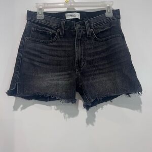Abercrombie and Fitch mid rise boyfriend Jean short